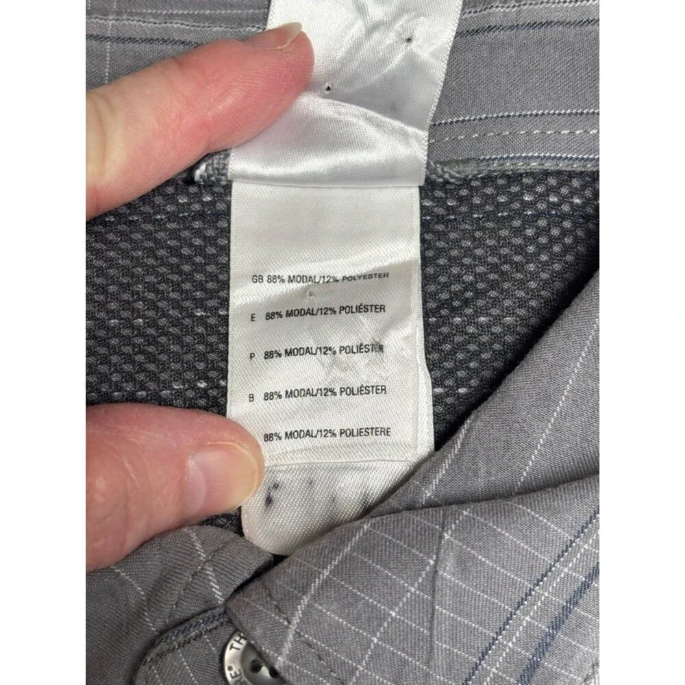 The North Face Vaporwick Gray/Wht/Blue Plaid Button-Up Vented Men’s L Shirt